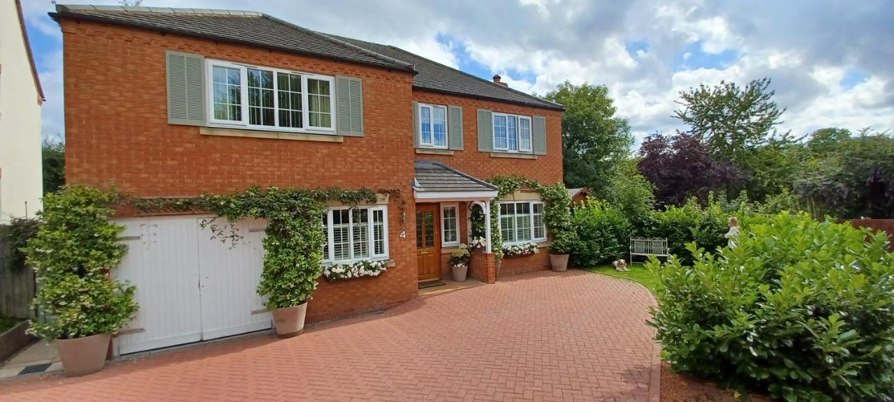 Harlequin B&B Ledbury Extérieur photo